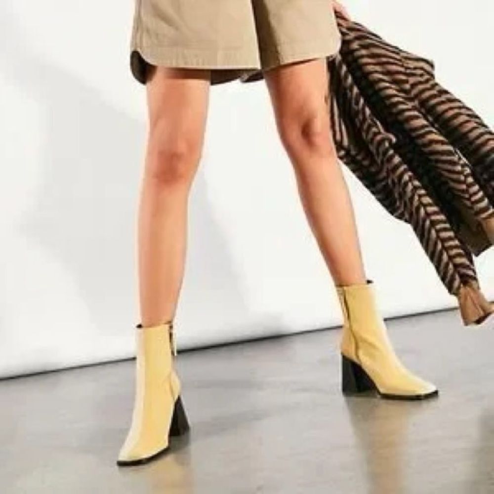 New Free People Twice As Nice Ankle Boots Vintage Retro Yellow & White US 8
